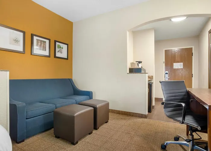 Comfort Suites Monroe